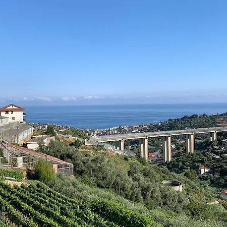 La Casetta In Collina Feriehus *
